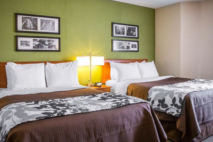 Room 21 of 48