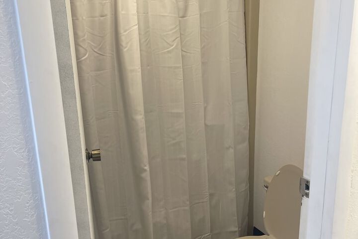 Room 15 of 22