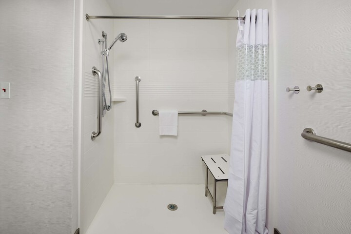 Room 7 of 24