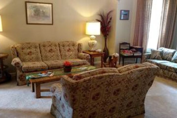 The Heritage House Inn Bed & Breakfast