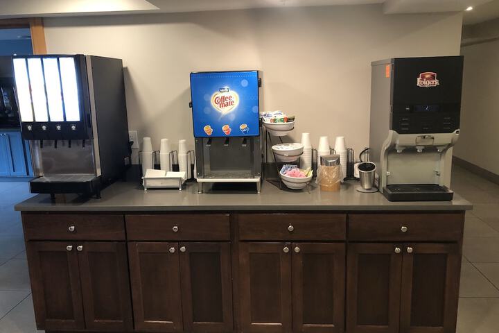 Breakfast/Coffee Service 22 of 26