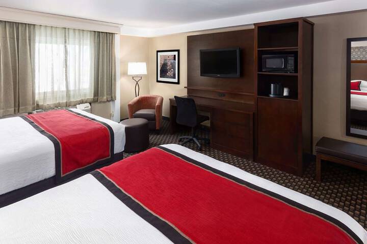 Room 34 of 73