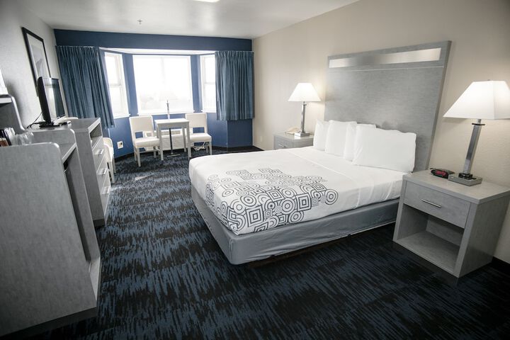 Room 22 of 39