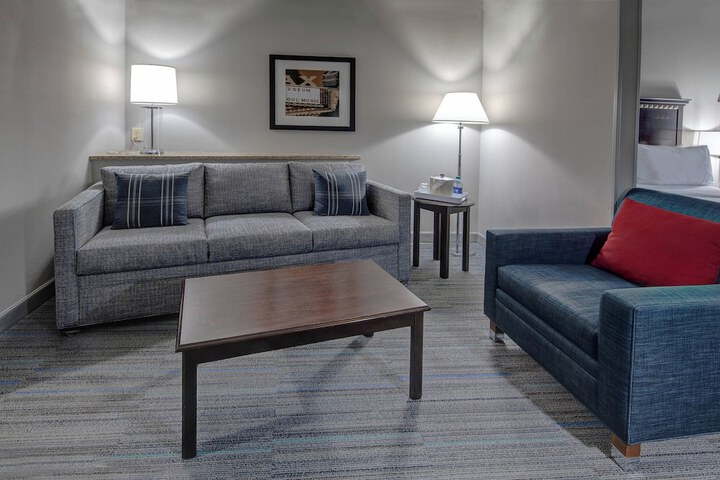 Room 14 of 23