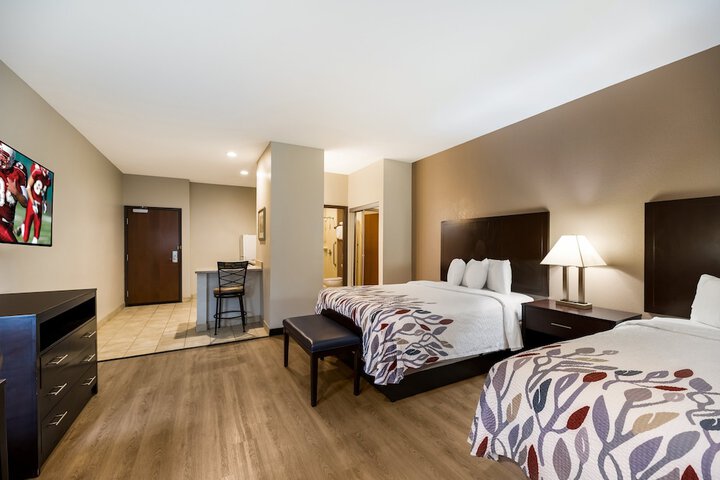 Room 10 of 35