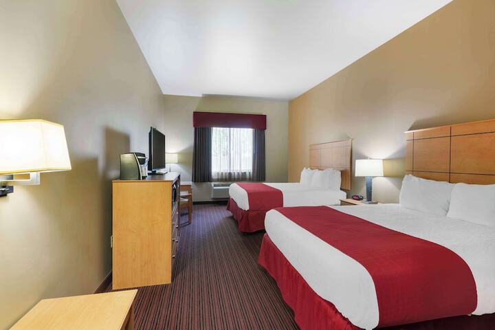 Room 32 of 39