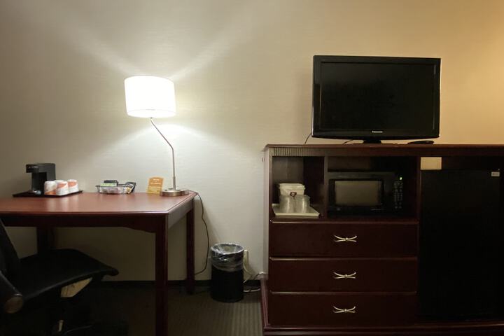Room 54 of 82