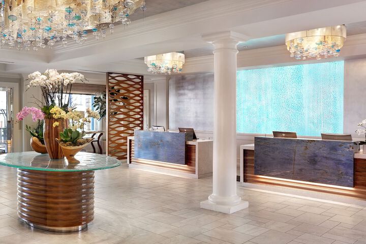 Balboa Bay Resort