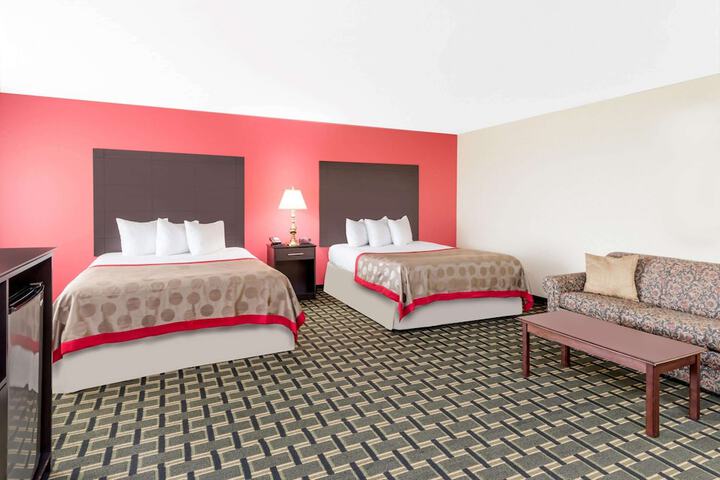 Ramada by Wyndham Vandalia
