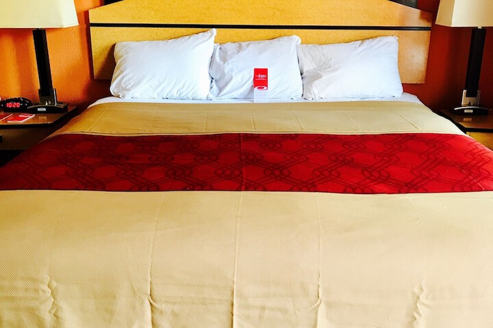 Room 7 of 13