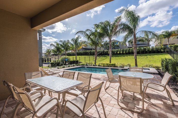 Encore Resort and Water Park at Reunion by Rentyl