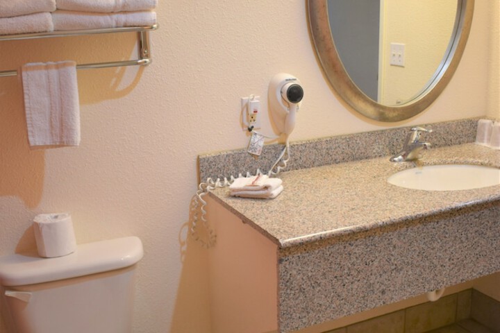 Room 14 of 39