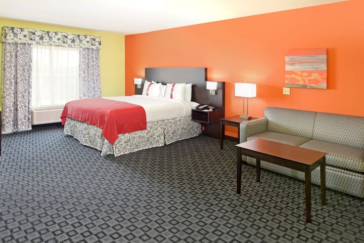 Holiday Inn Garland by IHG