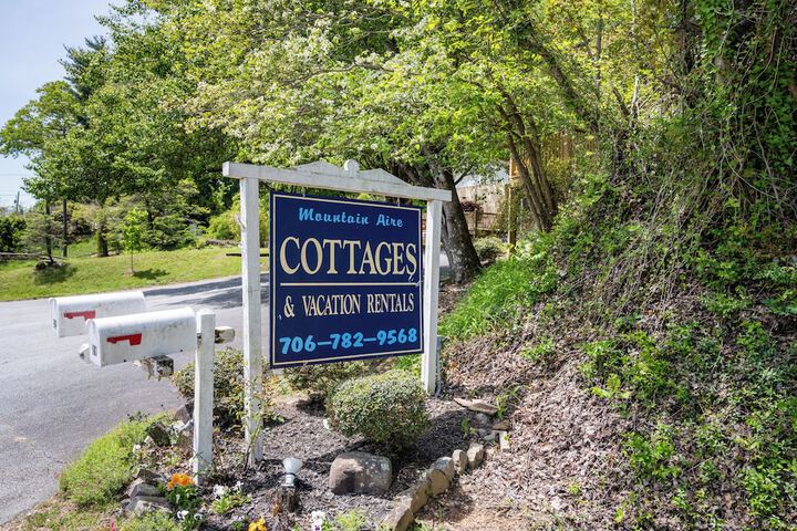 Mountain Aire Cottages Inn & Glamping