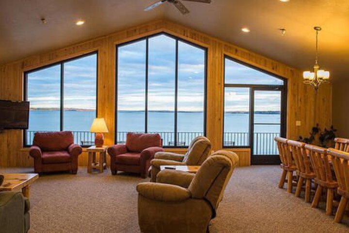 HIAWATHA BEACH RESORT
