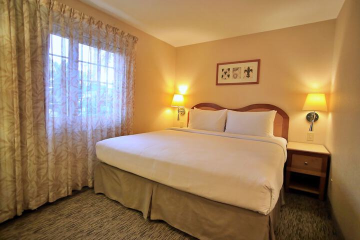Room 15 of 26