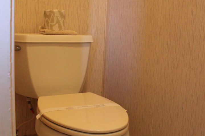 Room 63 of 82