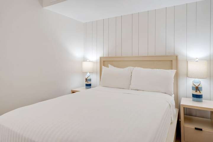 Room 27 of 77