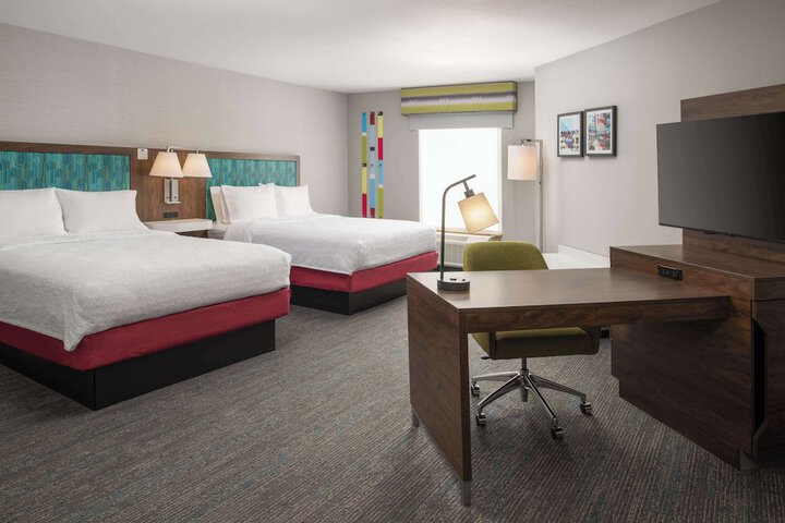 Room 10 of 27