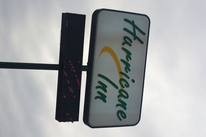 Hurricane Inn