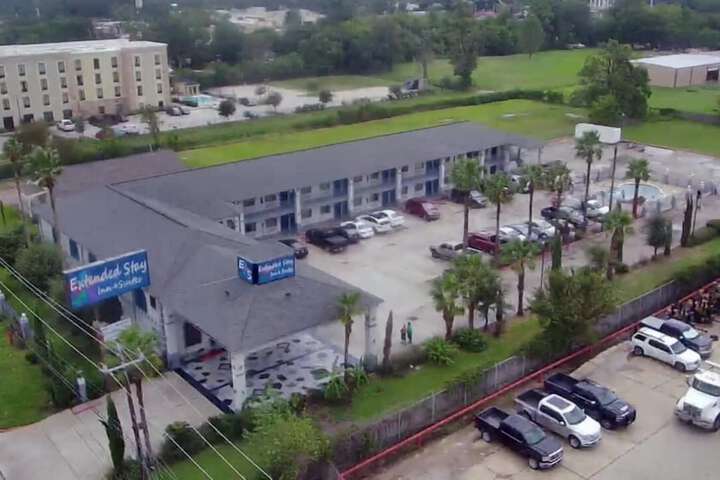 Sunrise Inn & Suites