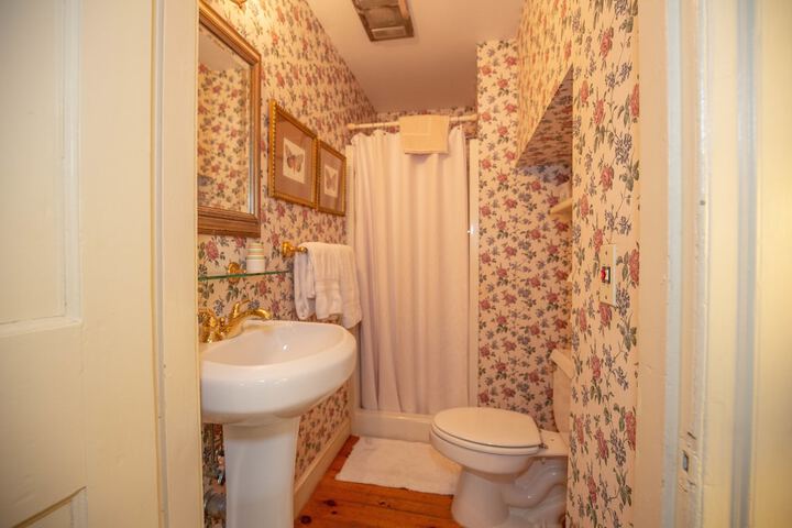 Room 55 of 115