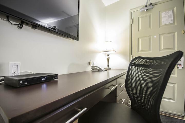 Room 21 of 43