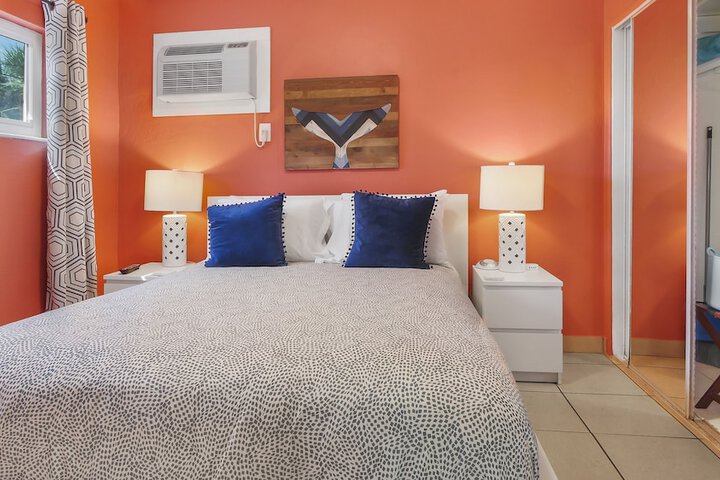 Room 6 of 21