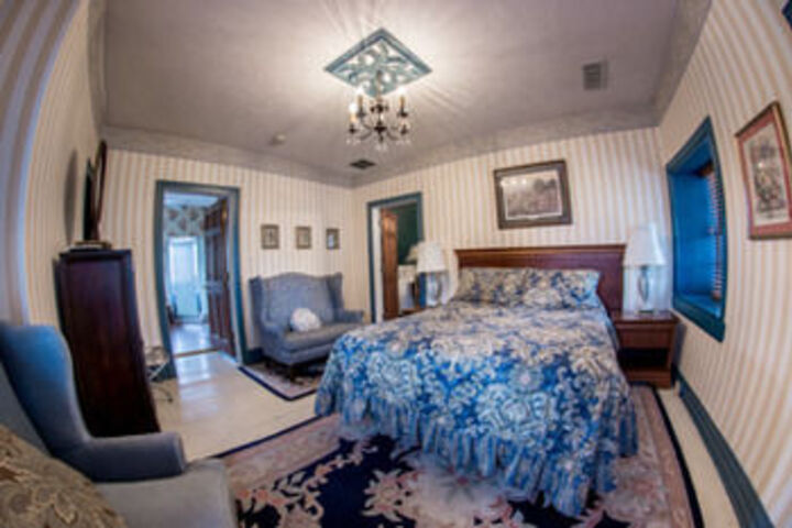 The Historic Fairfield Inn