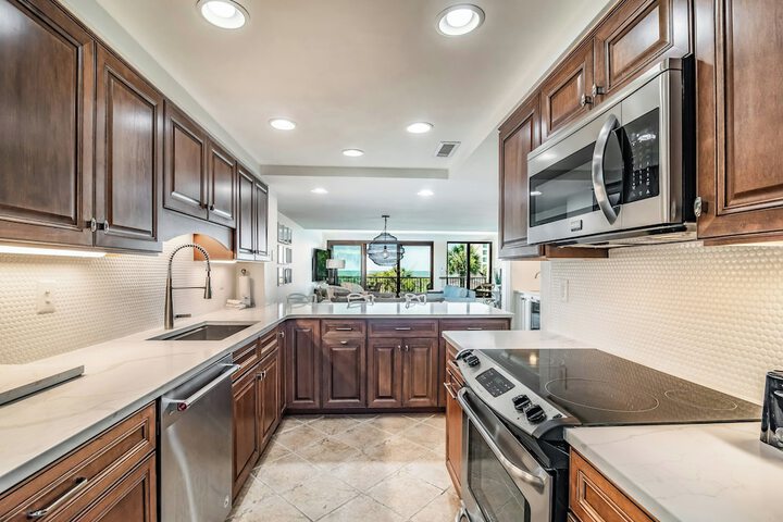 Litchfield Beach & Golf Resort