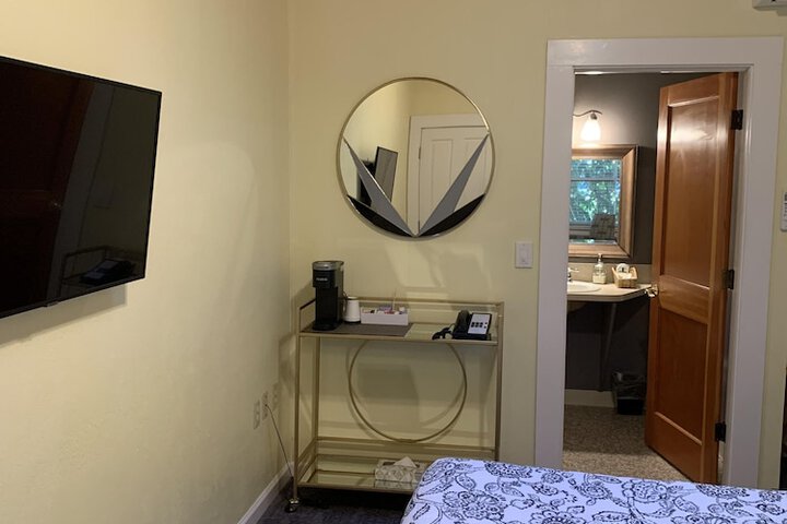 Room 26 of 64