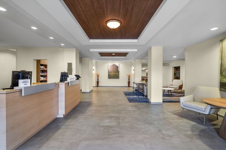 Hotel Interior 10 of 29