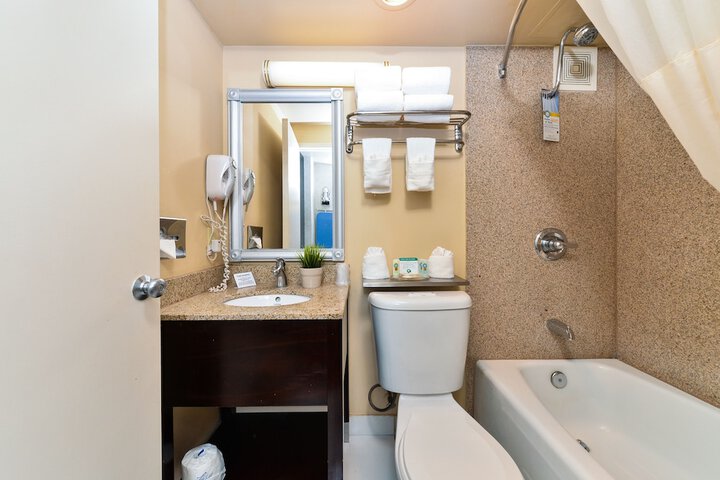 Room 12 of 52