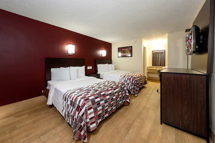 Room 21 of 33
