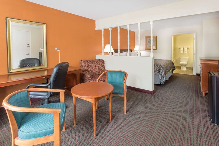Room 12 of 14