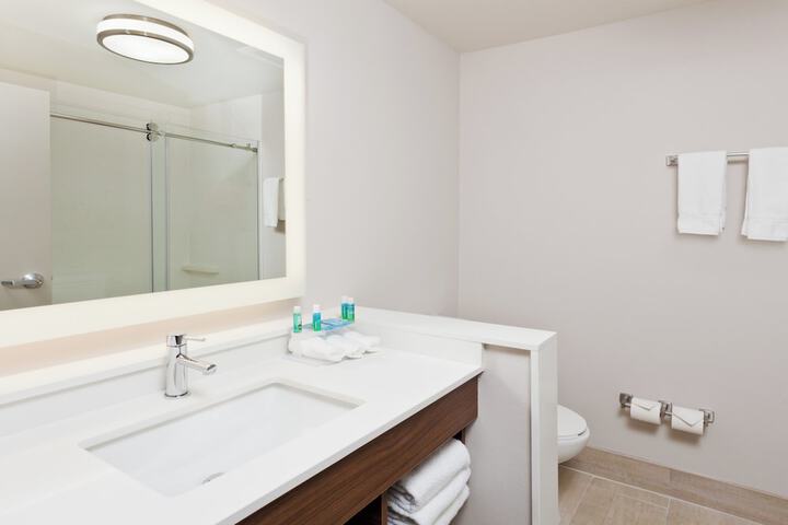 Holiday Inn Express & Suites Cartersville by IHG
