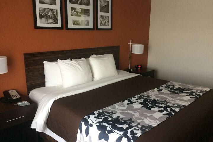 Room 19 of 37