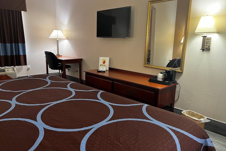 Room 15 of 45