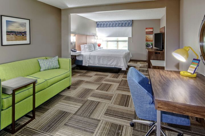 Room 14 of 33