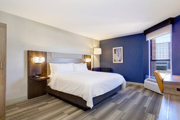 Room 26 of 50
