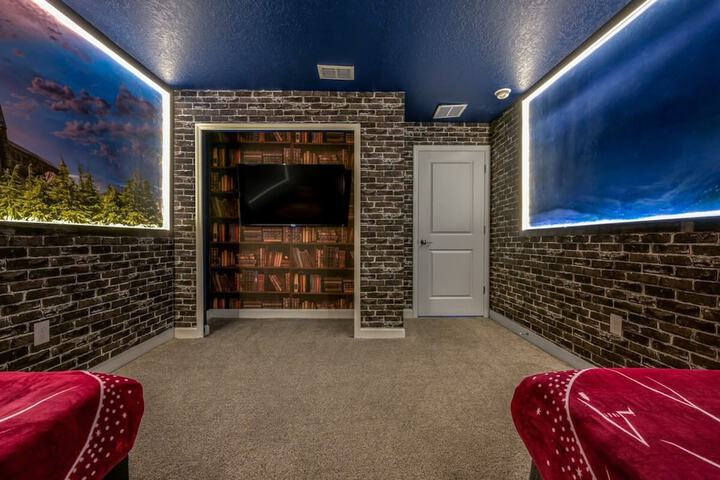 Room 12 of 61