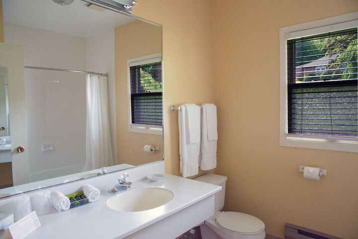 Room 32 of 57