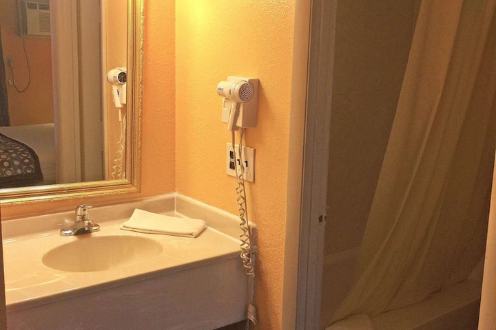 Room 20 of 31