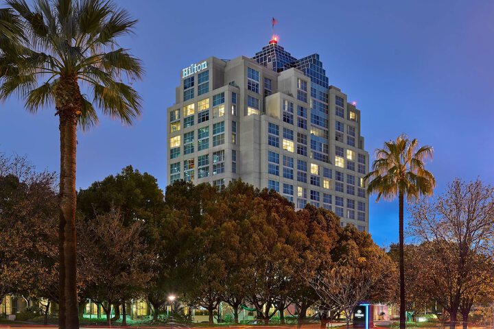 Hilton Los Angeles North / Glendale
