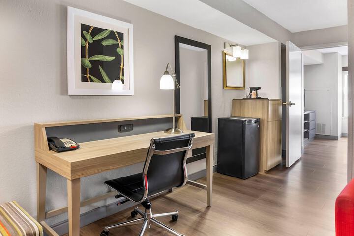 Country Inn & Suites by Radisson Georgetown, KY
