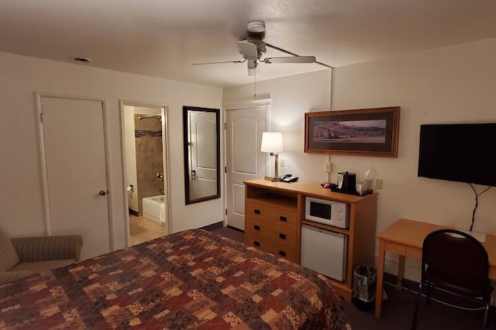 Room 11 of 52