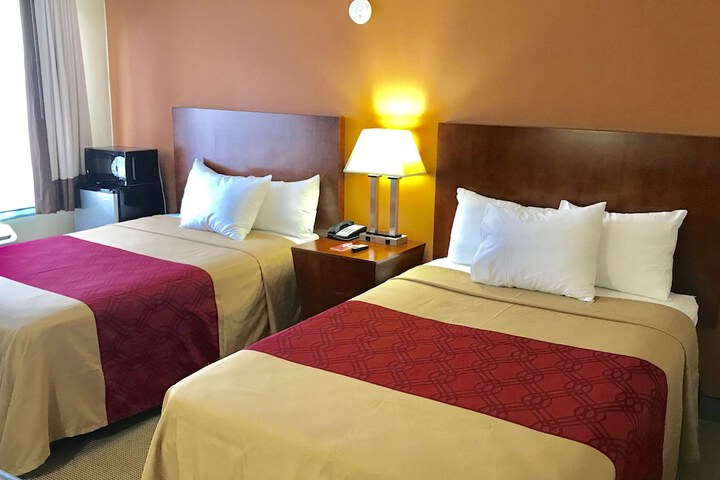 Room 26 of 45
