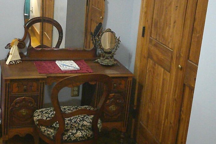 Room 52 of 154