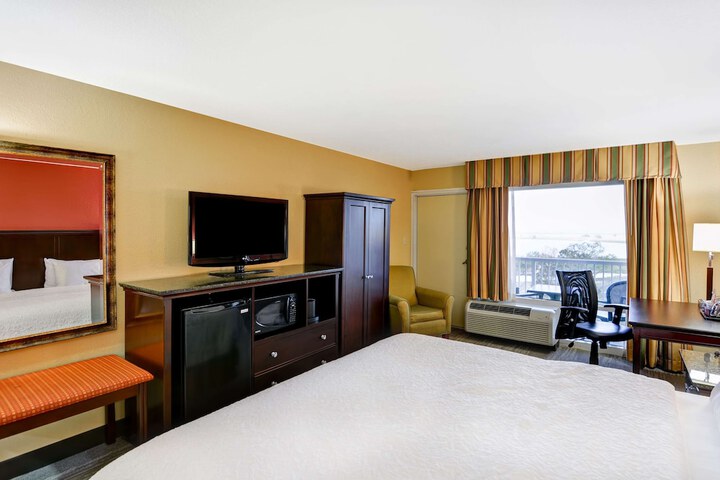 Room 18 of 52