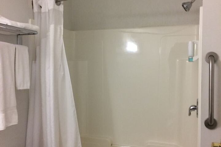 Room 14 of 63